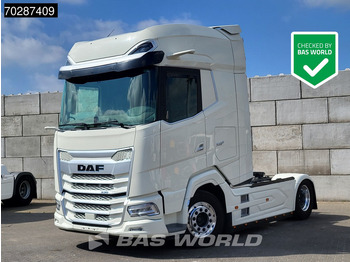 Vetopöytäauto DAF XG+ 530