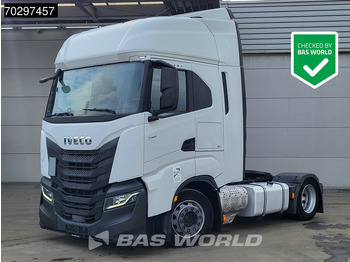 Vetopöytäauto IVECO S-WAY