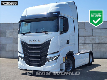 Vetopöytäauto IVECO S-WAY