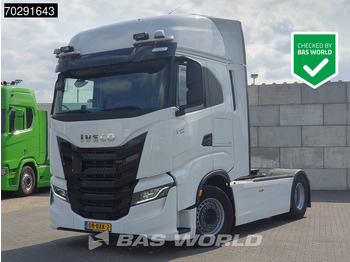 Vetopöytäauto IVECO S-WAY