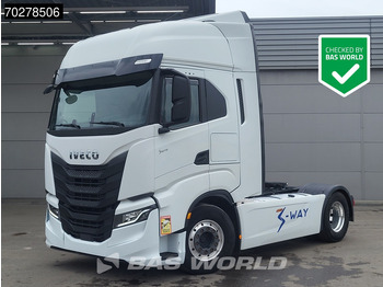 Vetopöytäauto IVECO S-WAY