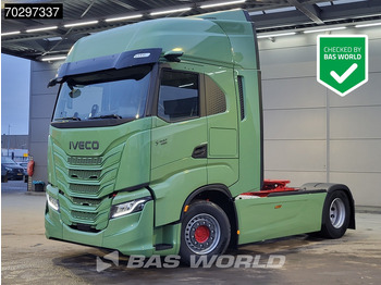 Vetopöytäauto IVECO S-WAY