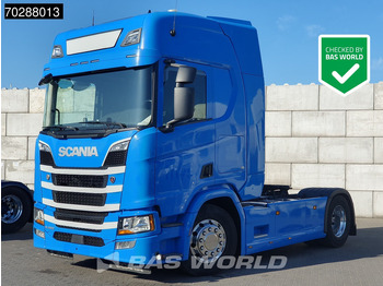 Vetopöytäauto SCANIA R 450