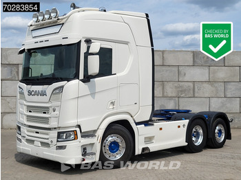 Vetopöytäauto SCANIA R 580