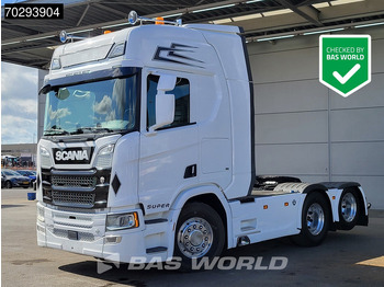 Vetopöytäauto SCANIA R 580