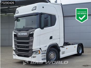 Vetopöytäauto SCANIA S 500