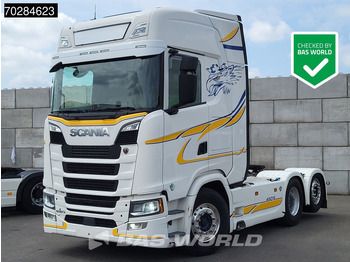 Vetopöytäauto SCANIA S 650