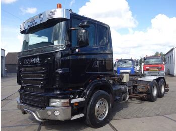 Vetopöytäauto SCANIA R 620
