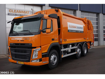 Roska-auto VOLVO FM 330