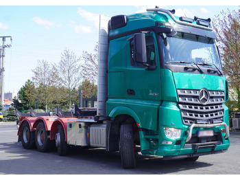 Nosturiauto MERCEDES-BENZ Arocs