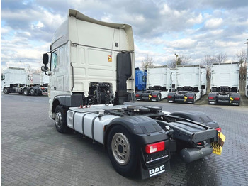 Vetopöytäauto DAF XF 460 FT SSC Intarder 2xTank 1.185 Liter Euro 6: kuva Vetopöytäauto DAF XF 460 FT SSC Intarder 2xTank 1.185 Liter Euro 6