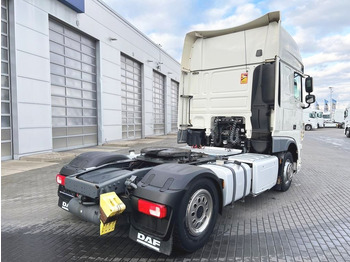 Vetopöytäauto DAF XF 460 FT SSC Intarder 2xTank 1.185 Liter Euro 6: kuva Vetopöytäauto DAF XF 460 FT SSC Intarder 2xTank 1.185 Liter Euro 6