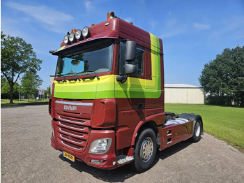 Vetopöytäauto DAF XF 460