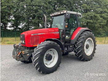 Traktori MASSEY FERGUSON 8200 series
