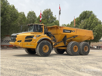 Nivelkippiauto VOLVO A40F