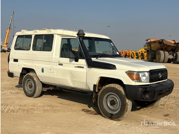 Maasturi/ Katumaasturi TOYOTA Land Cruiser
