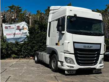 Vetopöytäauto DAF XF 460