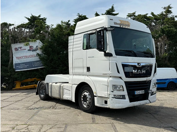 Vetopöytäauto MAN TGX 18.460