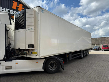 Isoterminen puoliperävaunu SCHMITZ SKO
