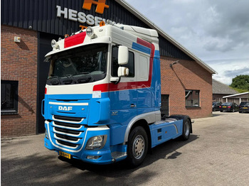 Vetopöytäauto DAF XF 440
