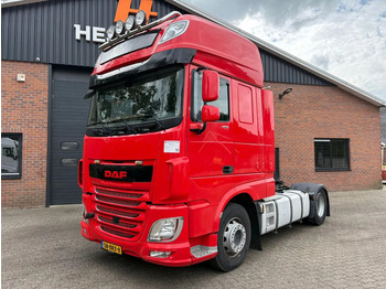 Vetopöytäauto DAF XF 460