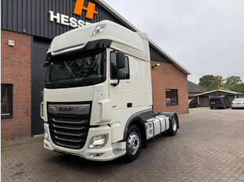 Vetopöytäauto DAF XF 480