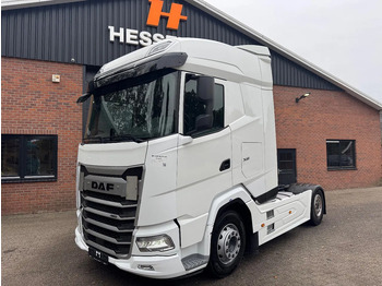Vetopöytäauto DAF XG 480