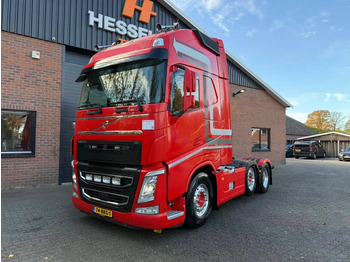 Vetopöytäauto VOLVO FH 500