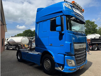 Vetopöytäauto DAF XF 480 SSC Super Space Retarder Hydraulic: kuva Vetopöytäauto DAF XF 480 SSC Super Space Retarder Hydraulic