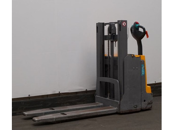 Pinoamistrukki JUNGHEINRICH EJD