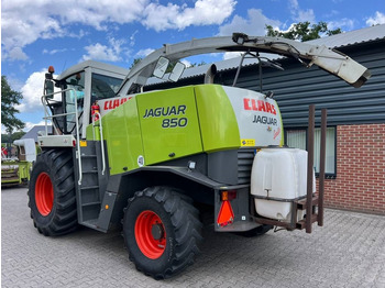 Itsekulkeva silppuri Claas Jaguar 850 + Orbis 450 + PU 300 HD: kuva Itsekulkeva silppuri Claas Jaguar 850 + Orbis 450 + PU 300 HD