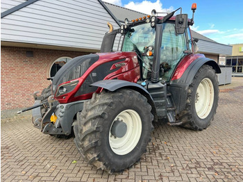 Leasing Valtra T 174 Versu  Valtra T 174 Versu: kuva Leasing Valtra T 174 Versu  Valtra T 174 Versu