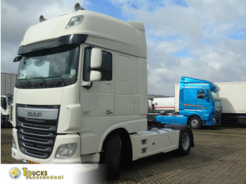 Vetopöytäauto DAF XF 460