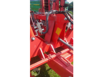 Lautasäes Kverneland Taranis 600 RP: kuva Lautasäes Kverneland Taranis 600 RP