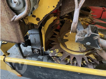 Leikkuupöytä - maissi New Holland 490 FIE: kuva Leikkuupöytä - maissi New Holland 490 FIE