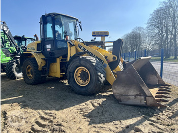 Pyöräkuormaaja NEW HOLLAND