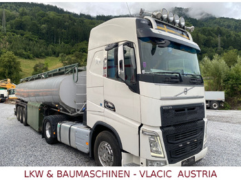 Vetopöytäauto VOLVO FH 420