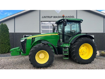 Traktori JOHN DEERE 8R Series