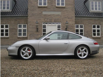 Henkilöauto PORSCHE