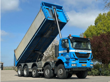 Kippiauto kuorma-auto IVECO Trakker