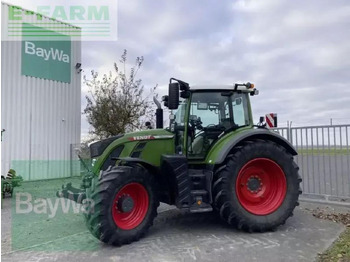 Traktori FENDT 724 Vario