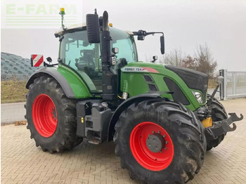 Traktori FENDT 724 Vario