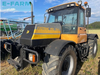 Traktori JCB