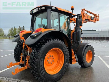 Traktori John Deere 6120m: kuva Traktori John Deere 6120m Traktori John Deere 6120m: kuva Traktori John Deere 6120m