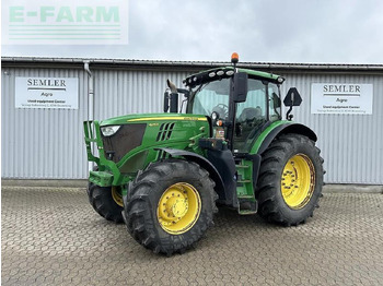 Traktori JOHN DEERE 6215R