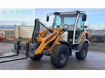 Minikuormaaja LIEBHERR L 506