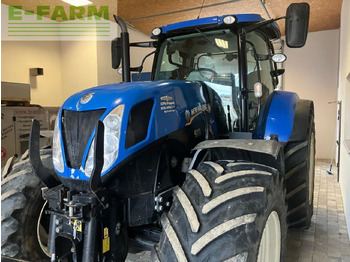 Traktori NEW HOLLAND T7.220