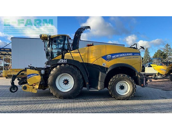 Itsekulkeva silppuri New Holland fr 550 häcksler inkl. pickup und maisgebiss: kuva Itsekulkeva silppuri New Holland fr 550 häcksler inkl. pickup und maisgebiss