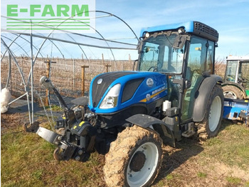 Traktori NEW HOLLAND T4