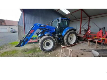Traktori NEW HOLLAND T5